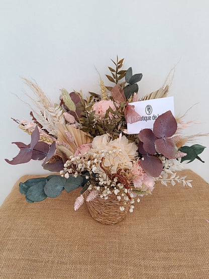 Basket preserved flowers nude tones